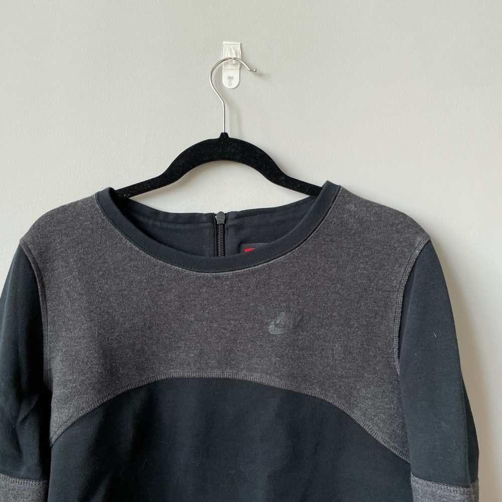 Nike Sportswear Tech Fleece Crew Sweatershirt 🖤 - Picture 2 of 12